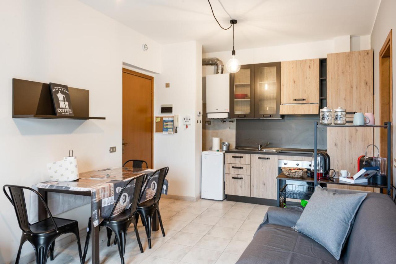 Luni Mare Modern Balcony Flat Apartment Marinella di Sarzana Exterior photo